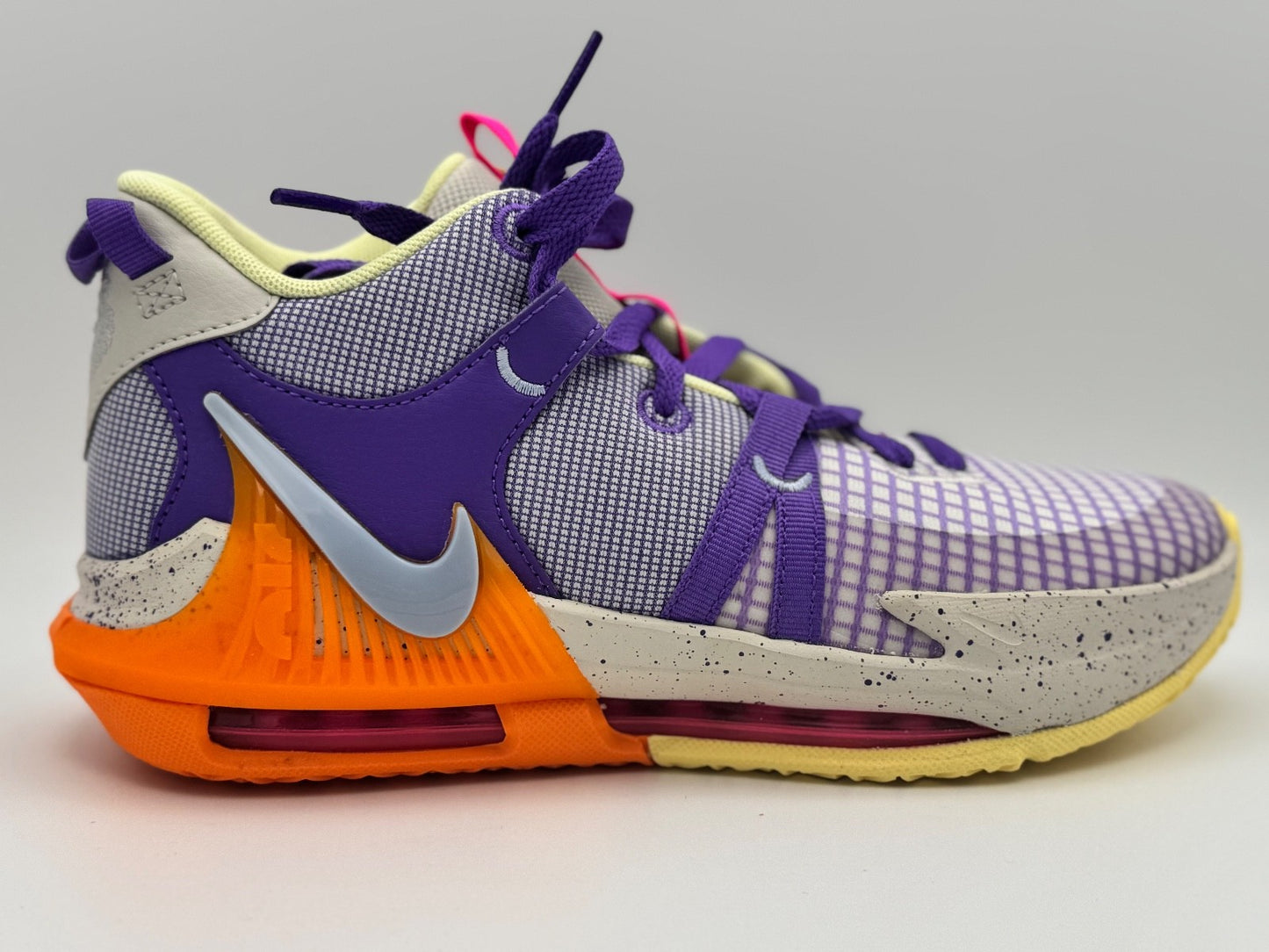 LeBron Witness VII (GS) Unisex Sneakers Lt Orewood Ben/Cobalt Bliss