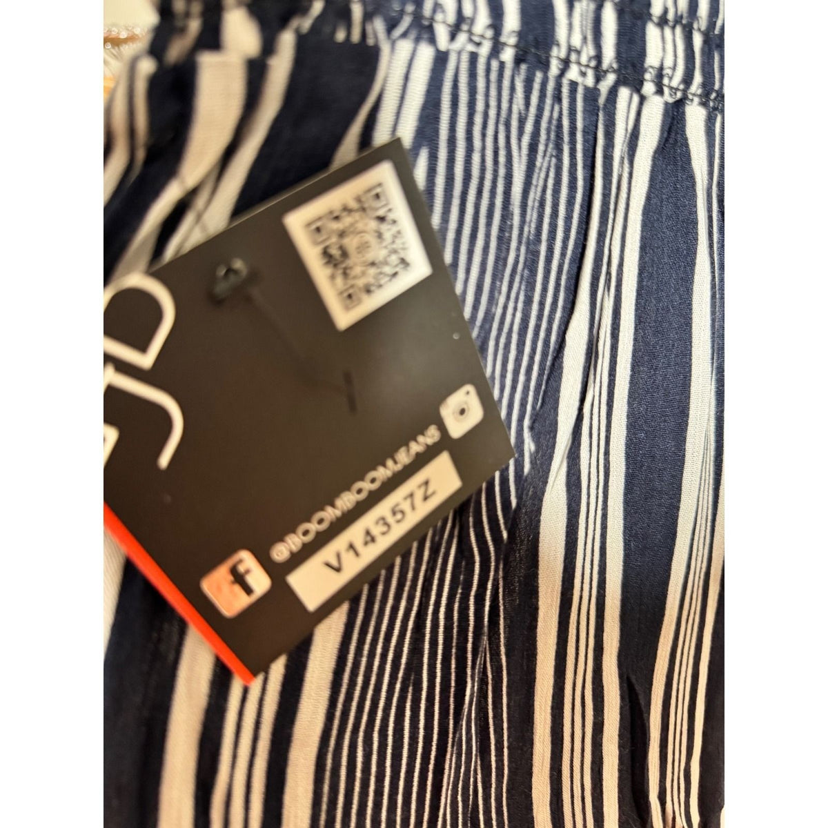 Boom Boom Jeans BBJ Navy White Striped Wide Leg Smocked Pants V14357Z