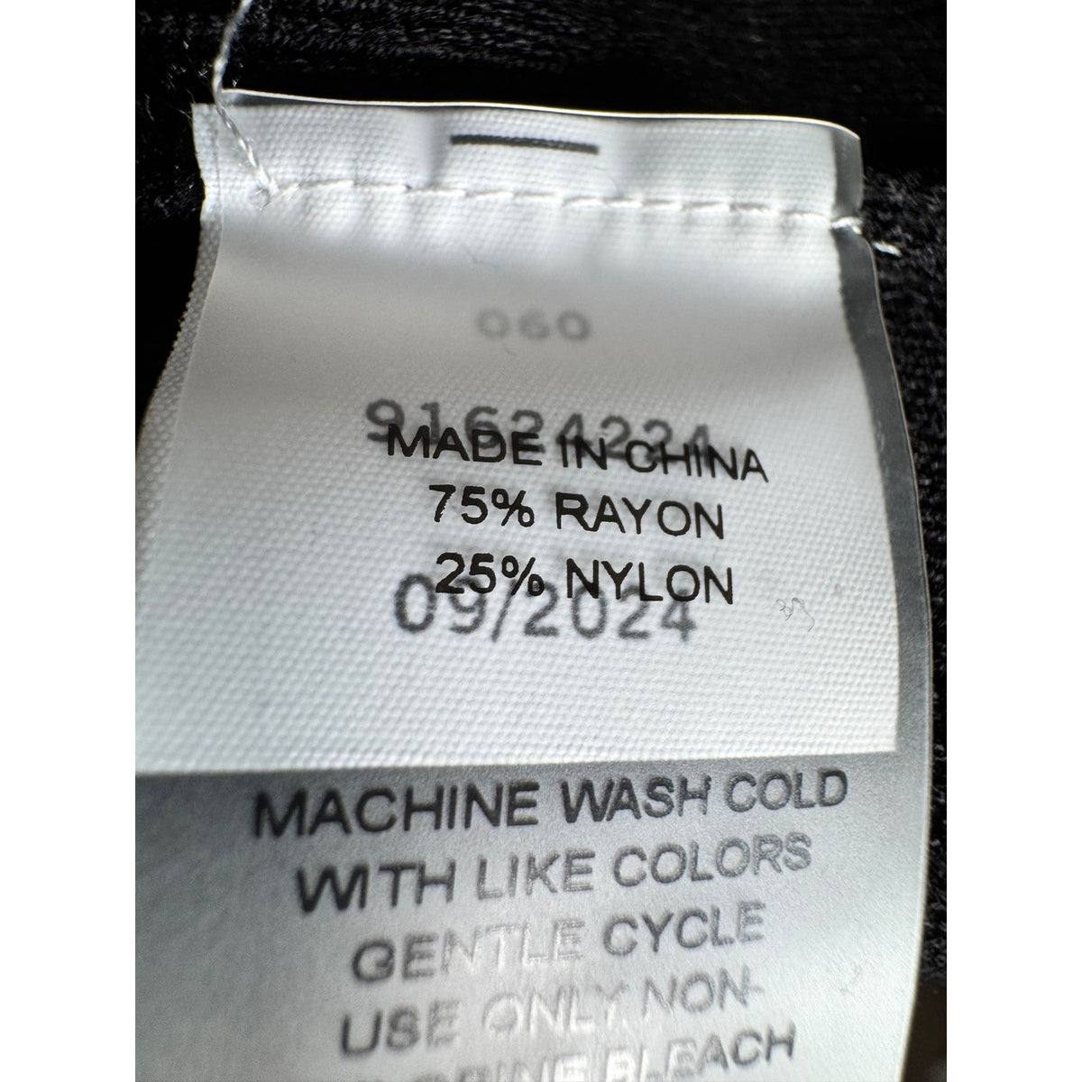 Vince Camuto Women Rich Black White Trim Ribbed Knit Tank Top 91624224 Large NEW