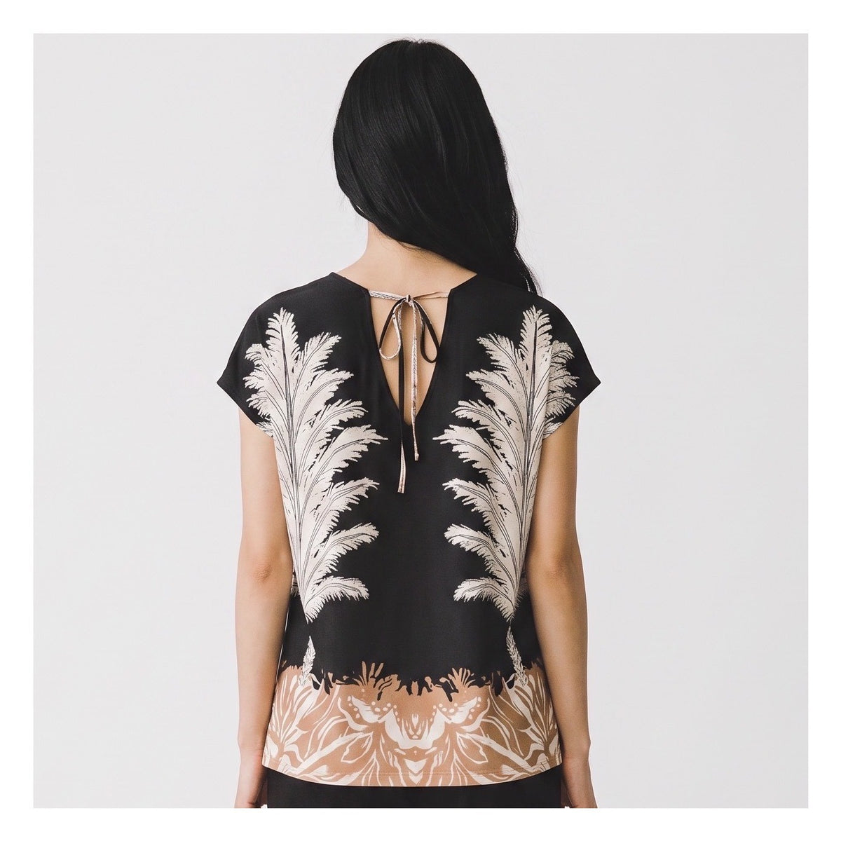 Vince Camuto MSRP $59 Black Tropical Palm Print Cap Sleeve Tie Back Blouse Top S