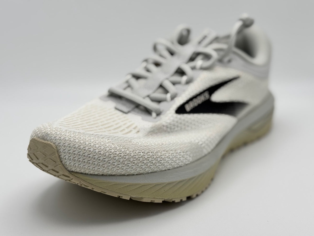 Size 10-Brooks Revel 7 Men's Sneakers White/Pelican/Black - Box Slightly Damaged