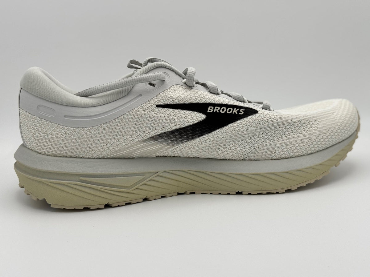 Size 10-Brooks Revel 7 Men's Sneakers White/Pelican/Black - Box Slightly Damaged