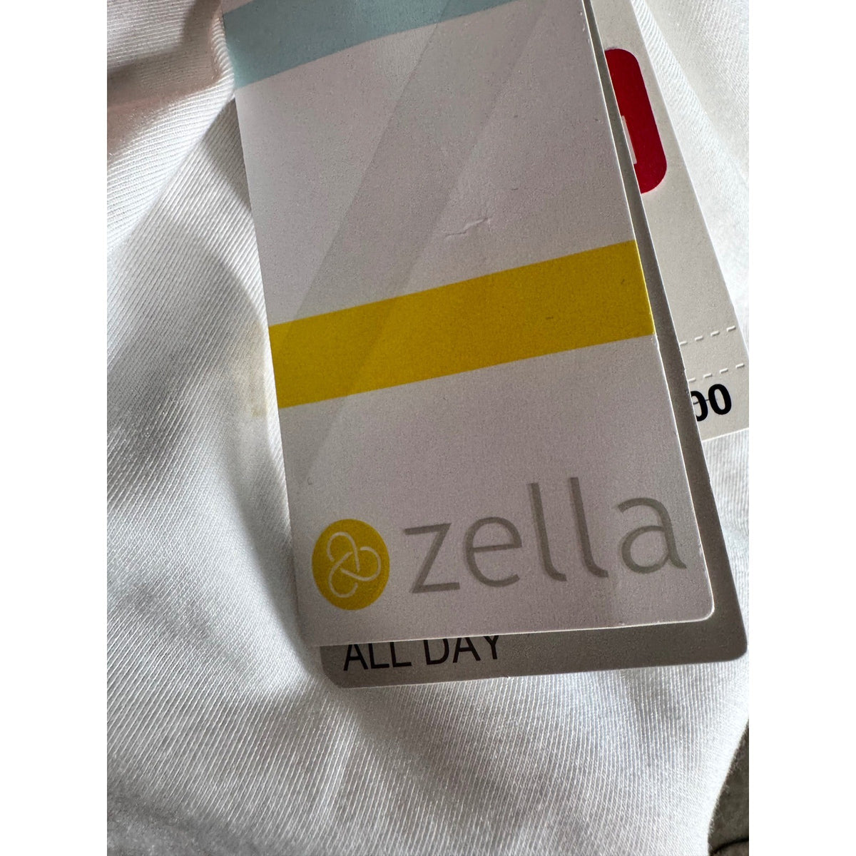 Zella All Day White Short Sleeve Keyhole Cutout Activewear Top Medium NWT
