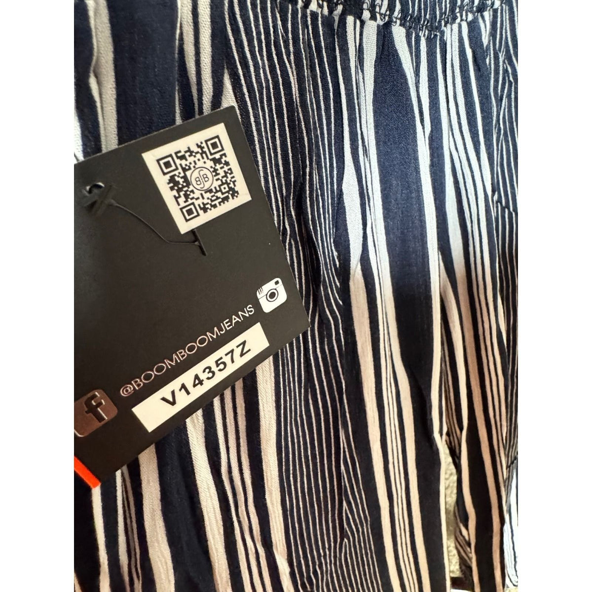 Boom Boom Jeans BBJ Navy White Striped Wide Leg Smocked Pants V14357Z